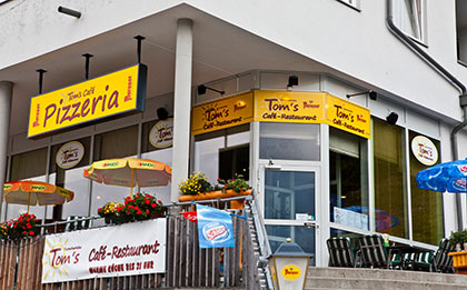 Tom`s Cafe